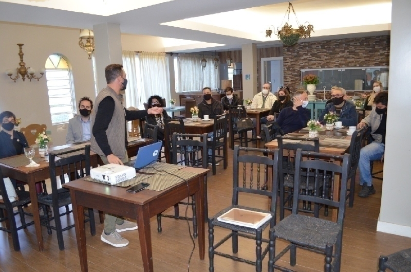 Festival Gastronômico: palestra Origem SC reúne donos de restaurantes