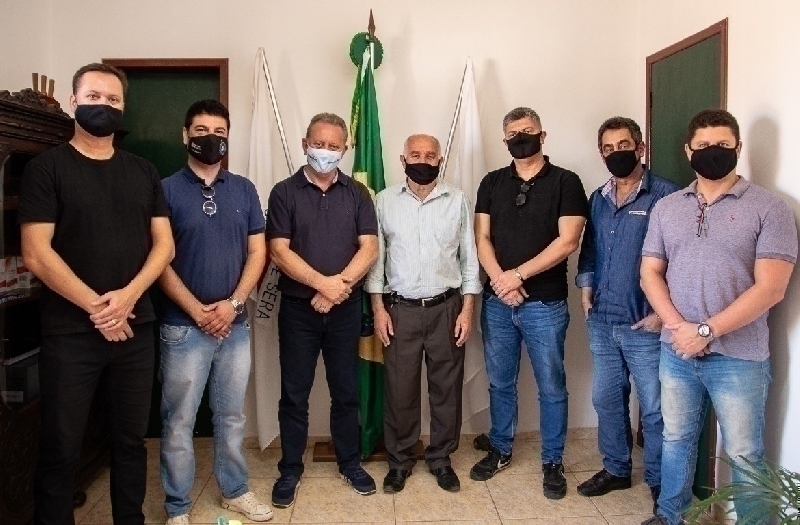 Missão Gastronômica de Tubarão é recebida pelo prefeito de Tiradentes/MG