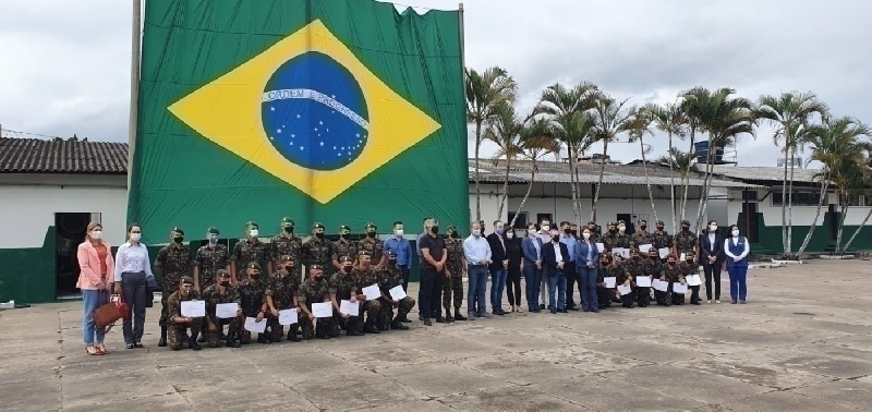 Projeto Saúde em Campo forma 30 soldados do Exército