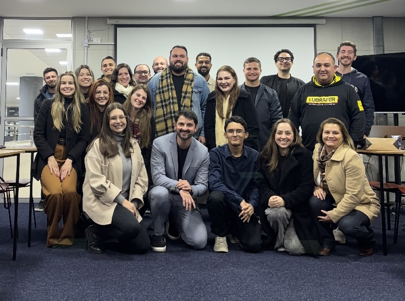 AJET promove Reunião de Mesa sobre Cultura, Pessoas e Negócios