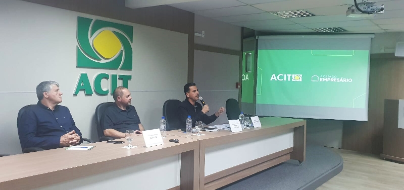 ACIT faz última reunião do Conselho em 2025 recebe o prefeito e apresenta projeto para área industrial